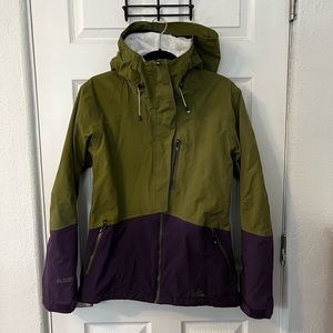 Women’s Strafe Waterproof Ski Jacket with Insulation